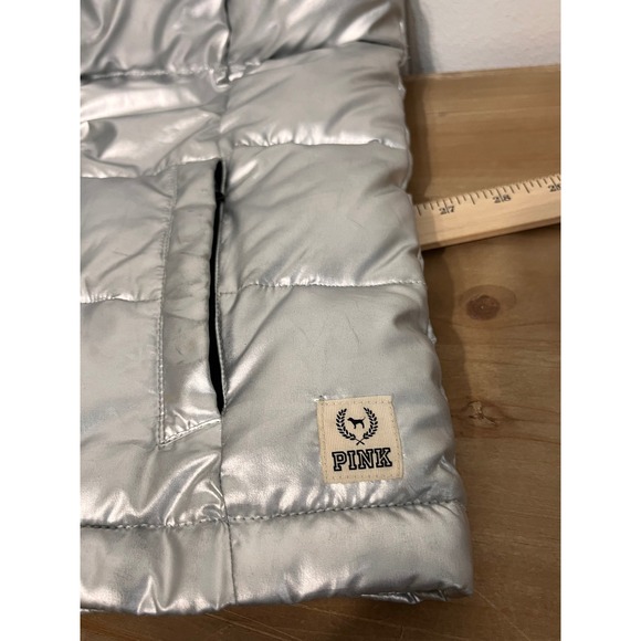 PINK Victoria's Secret Silver Puffer Vest Full Zip Sleeveless Jacket Women's - Picture 6 of 11